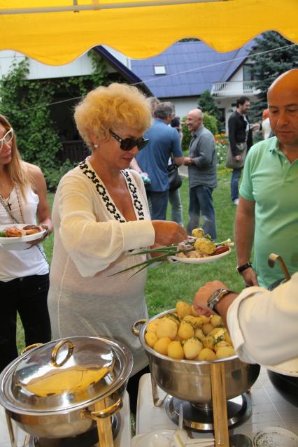 Диск 20. Юрмальский международный конкурс молодых исполнителей поп-музыки НОВАЯ ВОЛНА 2010. Пикник. Фиш пати Рыбный обед Нарусова Людмила