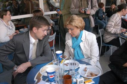 Диск21. Премьера фильма Девушка из Джерси 2004 год. телеведущая Ищеева Елена