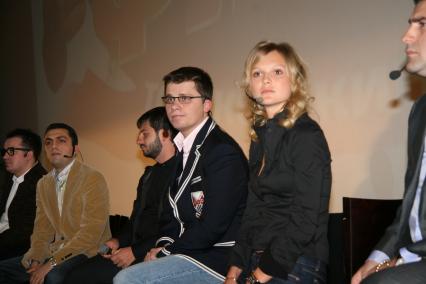 Диск22. Премьера фильма Самый лучший фильм 2008 год. Харламов Гарик актриса Великанова Елена