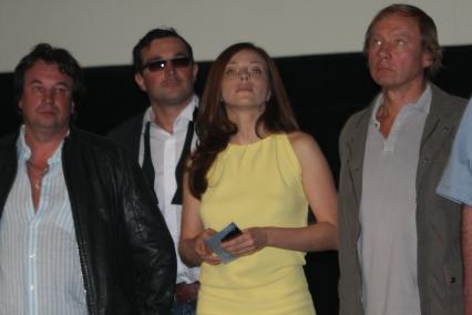 Диск24. Премьера фильма Человек который знал все 2009 год . актриса Екатерина Гусева кинооператор оператор-постановщик Сергей Мачильский
