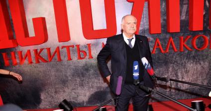 Диск30. Премьера фильма Утомленные солнцем-2. Предстояние 2010 год режиссер фильма Никита Михалков