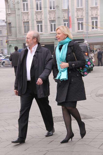 Диск30. Премьера фильма Утомленные солнцем-2. Предстояние 2010 год режиссер Владимир Хотиненко с женой Татьяной