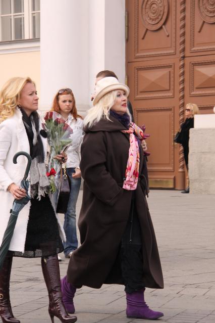 Диск30. Премьера фильма Утомленные солнцем-2. Предстояние 2010 год актриса Ирина Мирошниченко (справа)