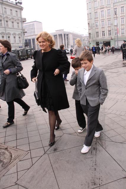 Диск30. Премьера фильма Утомленные солнцем-2. Предстояние 2010 год актриса, телеведущая Анна Михалкова дети