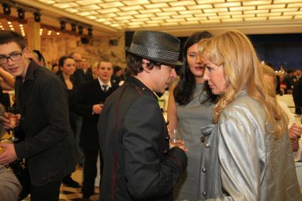 Диск30. Премьера фильма Утомленные солнцем-2. Предстояние 2010 год актер Павел Деревянко актриса Андрейченко Наталья