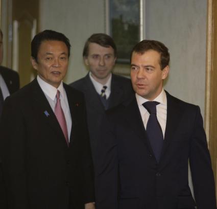 Южно-Сахалинск. Дмитрий Медведев провел переговоры с Премьер-министром Японии.