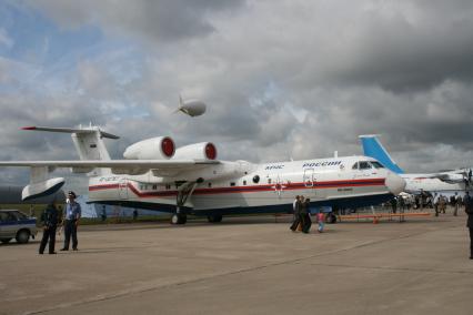 МАКС 2009. Московский Международный Авиационно-Космический Салон. Электронная выставка. Самолет МЧС России БЕ-2004С