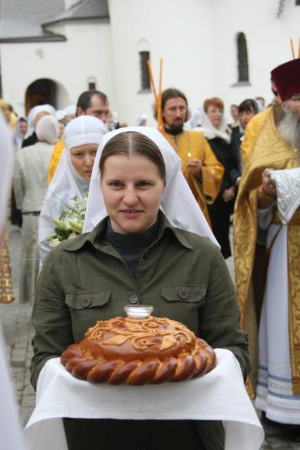 100-летие со дня основания Марфо-Мариинской обители.