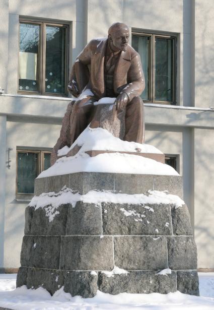 Памятник Ленину на Тверской площади (г. Москва)