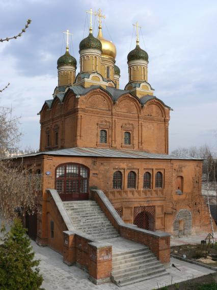 Знаменский собор в Москве, общий вид с запада.