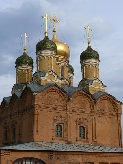 Знаменский собор в Москве, общий вид с запада.