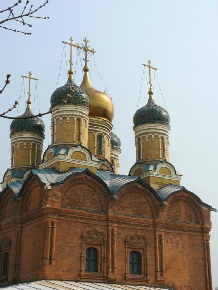 Знаменский собор в Москве, общий вид с запада.