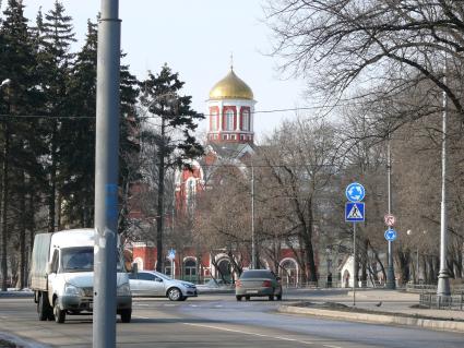 Храм Благовещения Пресвятой Богородицы. Москва, Петровский парк. Храм построен в 1844-1847 г. (арх. Ф.Рихтер) на средства и по инициативе А. Д. Нарышкиной.