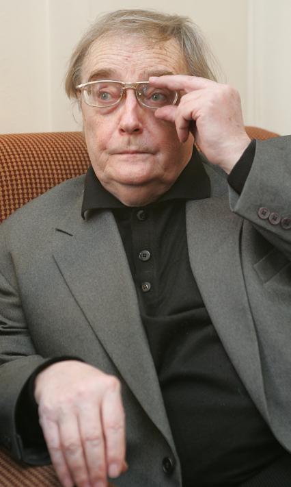 Марцевич, Эдуард Евгеньевич . советский и российский актёр театра и кино, Народный артист России (1987).