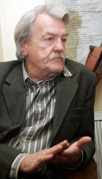 Кулагин Леонид (род. Киренск, Иркутская область, 7 июня 1940) . советский и российский актёр, кинорежиссёр, сценарист, Народный артист РСФСР.