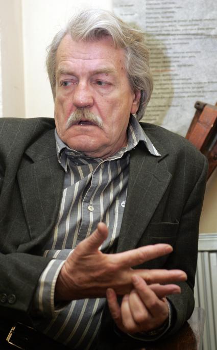 Кулагин Леонид (род. Киренск, Иркутская область, 7 июня 1940) . советский и российский актёр, кинорежиссёр, сценарист, Народный артист РСФСР.