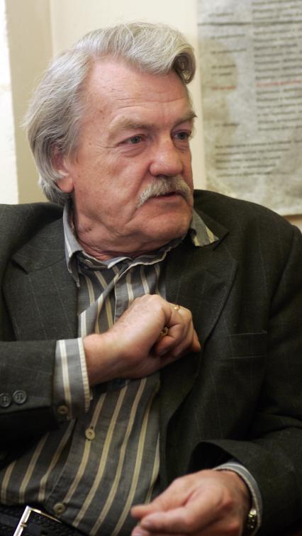 Кулагин Леонид (род. Киренск, Иркутская область, 7 июня 1940) . советский и российский актёр, кинорежиссёр, сценарист, Народный артист РСФСР.