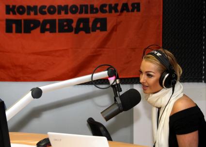 Волочкова Анастасия Юрьевна (род. 20 января 1976, Ленинград[1]) . бывшая балерина Мариинского и Большого театра, актриса. Лауреат многих премий. Заслуженная артистка России, народная артистка Карачаево-Черкесии.