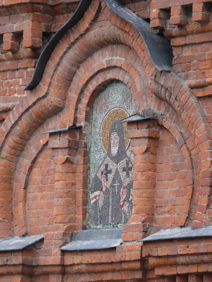 Храм святителя Митрофана Воронежского (Митрофаниевская церковь) . православный храм в районе Савёловский города Москвы. Единственный православный храм во всём районе. Единственный придел храма освящён в честь Митрофана Воронежского. Относится к Всехсвятскому благочинию Московской епархии. Построен в 1894.1895 при Елизаветинском приюте для сирот на средства купца Митрофана Грачёва. Закрыт в 1935 году. В 1990 году вновь передан верующим.