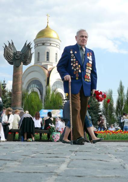 Ветеран Великой Отечественной войны в день Победы. Парк Победы на Поклонной горе.