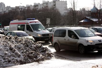 Московские пробки карета скорой помощи