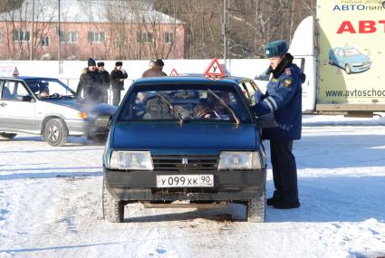 Уроки вождения водитель экзамен права на вождение