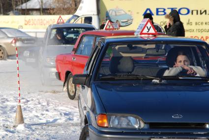 Уроки вождения водитель экзамен права на вождение