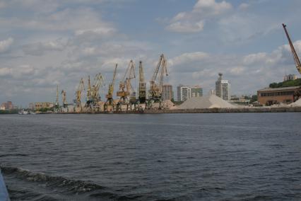 Северный речной вокзал . один из двух речных вокзалов Москвы (вместе с Южным). Расположен на берегу Химкинского водохранилища (Ленинградское шоссе, 51). Находится на территории САО г. Москвы.