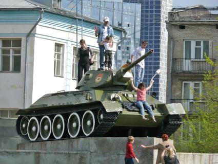 Парк Победы на Поклонной горе. Фото на танке.