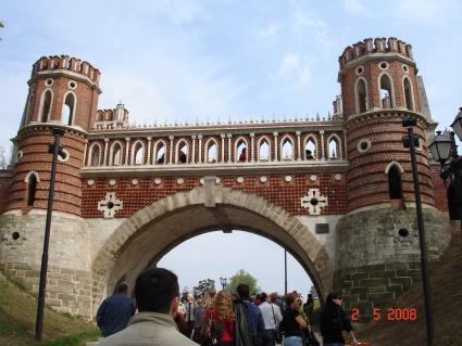 г. Москва  2008г. Памятник архитектуры усадьбы Царицыно фигурный мост