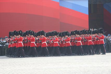 9 мая 2010. День Победы. Парад на Красной площади. Подразделение первого батальона Уэльского Гвардейского полка.