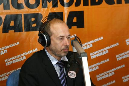 Снято: 31.05.10/12:11:05. Александр Вячеславович Аверьянов - ведущий эксперт минздрава, заместитель главного врача по научной работе НИИ пульмонологии доктор медицинских наук в гостях на радио \"Комсомольская Правда\"