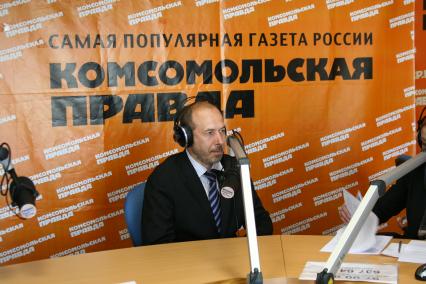 Снято: 31.05.10/12:10:47. Александр Вячеславович Аверьянов - ведущий эксперт минздрава, заместитель главного врача по научной работе НИИ пульмонологии доктор медицинских наук в гостях на радио \"Комсомольская Правда\"