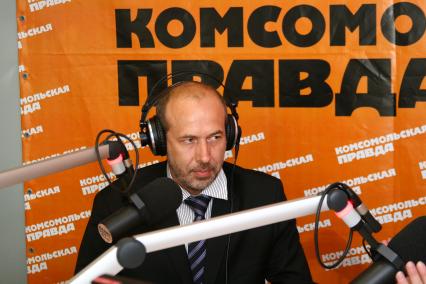 Снято: 31.05.10/12:19:03. Александр Вячеславович Аверьянов - ведущий эксперт минздрава, заместитель главного врача по научной работе НИИ пульмонологии доктор медицинских наук в гостях на радио \"Комсомольская Правда\"