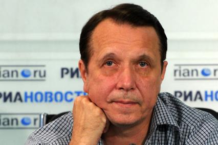 Дирижер Михаил Плетнев на пресс-конференции в РИА НОВОСТИ после начала скандала по обвинению его в педофелии, 8 июля 2010 года.