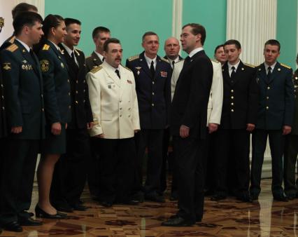 Дата: 30.06.2010, Время: 13:54. Выступление президента России Дмитрия Анатольевича Медведева на приеме выпускников высших военных учебных заведений.