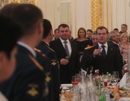 Дата: 30.06.2010, Время: 13:33. Выступление президента России Дмитрия Анатольевича Медведева на приеме выпускников высших военных учебных заведений.