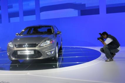 Открытие Московского международного автосалона - 2010, 25 августа 2010 года. FORD MONDEO. Форд Мондео.