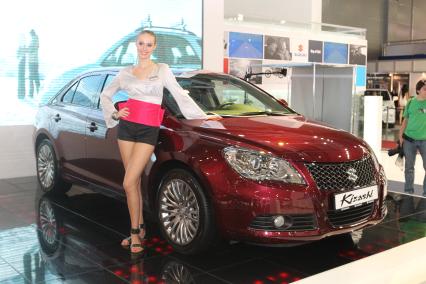 Автомобили и аксессуары, Московский международный автосалон 2010, Москва, 25 августа 2010 года. Автомобиль. Машина. Сузуки Кизаши ( Suzuki Kizashi).