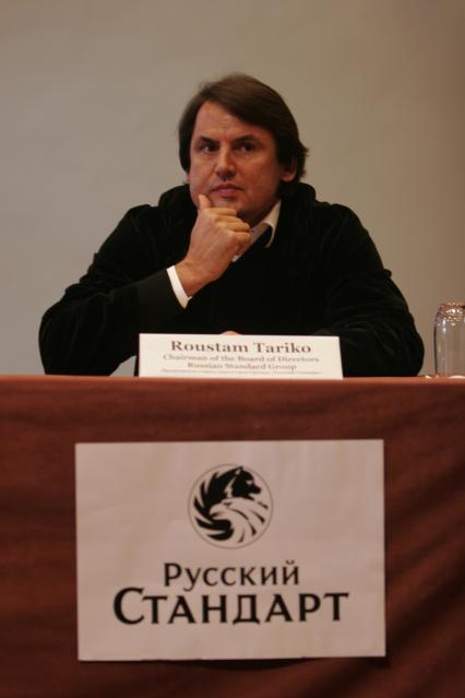 30.09.2006  Владелец холдинга \\\"Русский Стандарт\\\", производитель водки. одноименный Банк