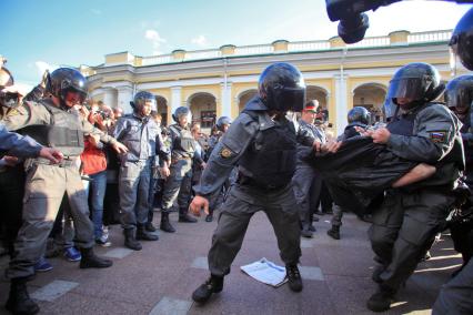 марш несогласных спб гостинный двор 31.09.2010