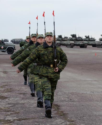 17 апреля 2010. Волгоград. Репетиция парада 9 мая.