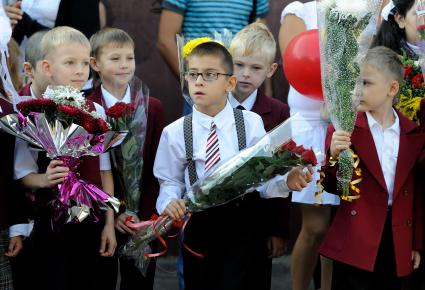 1 сентября 2010. Волгоград. Начало нового учебного года в юридическом лицее.