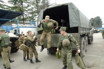 Группировка российских войск в Абхазии, август 2010 года. Граница. Пограничник. Армия.