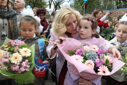 1 сентября в школе, Москва, 1 сентября 2010 года. Школа. Образование. Школьник. Ученик.