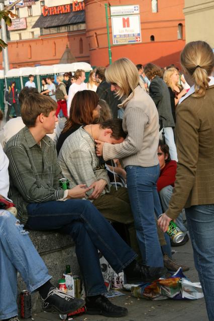 2 сентября 2006 года. День города. Молодежь. Отдых. Праздник. Любовь. Парапет.