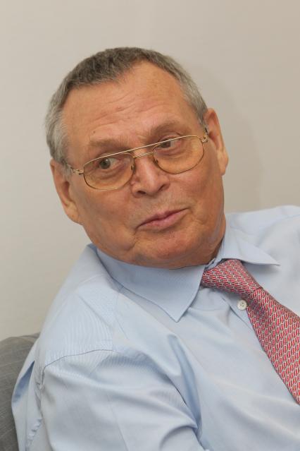 Эдуард Михайлович Никитин, ректор Академии повышения квалификации и переподготовки работников образования. В гостях КП 27 августа 2010 год.