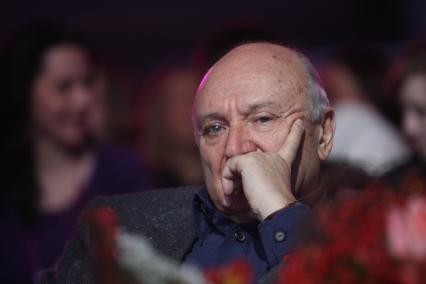 Дата: 24.10.2009, Время: 17:26. Михаил Михайлович (Маневич) Жванецкий (6 марта 1934, Одесса) . русский писатель-сатирик и исполнитель собственных произведений на конкурсе КРАСА РОССИИ 2009 в Кемерово.