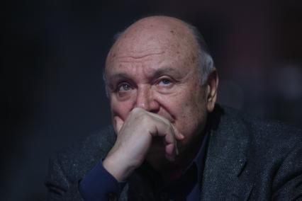 Дата: 24.10.2009, Время: 15:52. Михаил Михайлович (Маневич) Жванецкий (6 марта 1934, Одесса) . русский писатель-сатирик и исполнитель собственных произведений на конкурсе КРАСА РОССИИ 2009 в Кемерово.