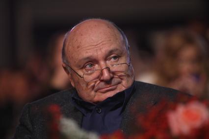 Дата: 24.10.2009, Время: 16:14. Михаил Михайлович (Маневич) Жванецкий (6 марта 1934, Одесса) . русский писатель-сатирик и исполнитель собственных произведений на конкурсе КРАСА РОССИИ 2009 в Кемерово.